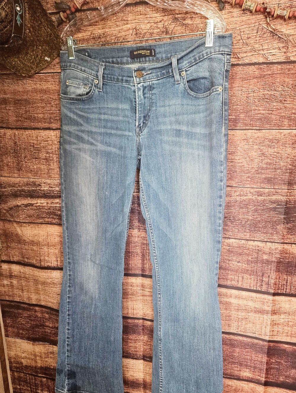 PreLoved "LEVIS TOO SUPERLOW 524 JEANS 34× 31"